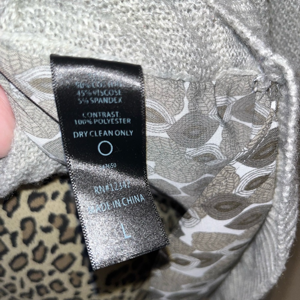 Anthropologie Coin 1804 Split Back Layered Look Gray Sweater Size Large - Picture 6 of 9
